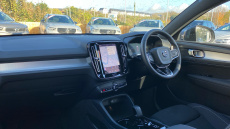 Volvo XC40 2.0 B3P Plus Black Edition 5dr Auto Petrol Estate